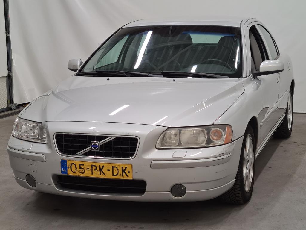 Volvo S60 2.5T Momentum