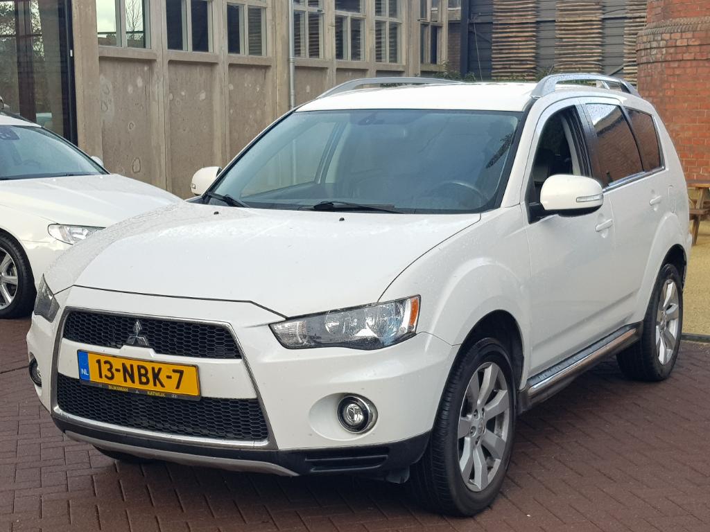 Mitsubishi OUTLANDER 2.0 Intro Edition