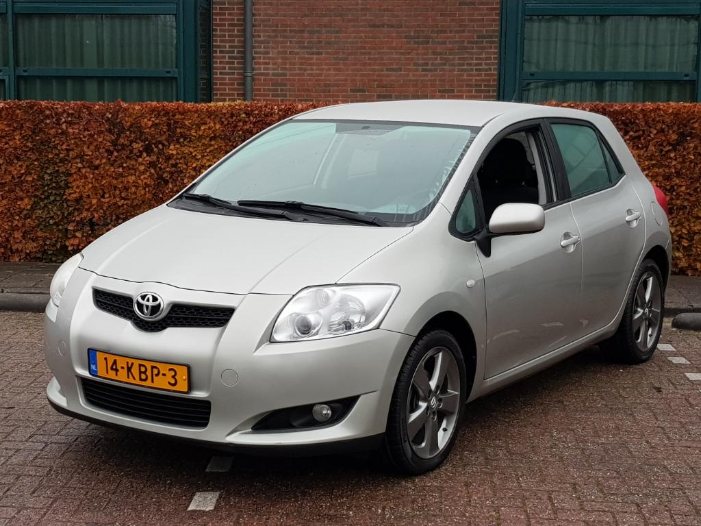 Toyota AURIS 1.6-16V Sol