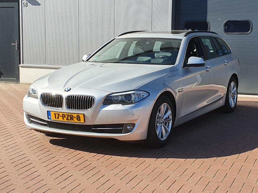 BMW 5-SERIE TOURING 528i High Executive