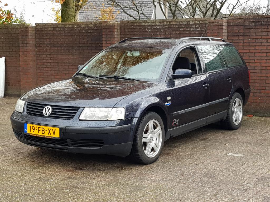 Volkswagen PASSAT VARIANT 1.8-5V Trendline
