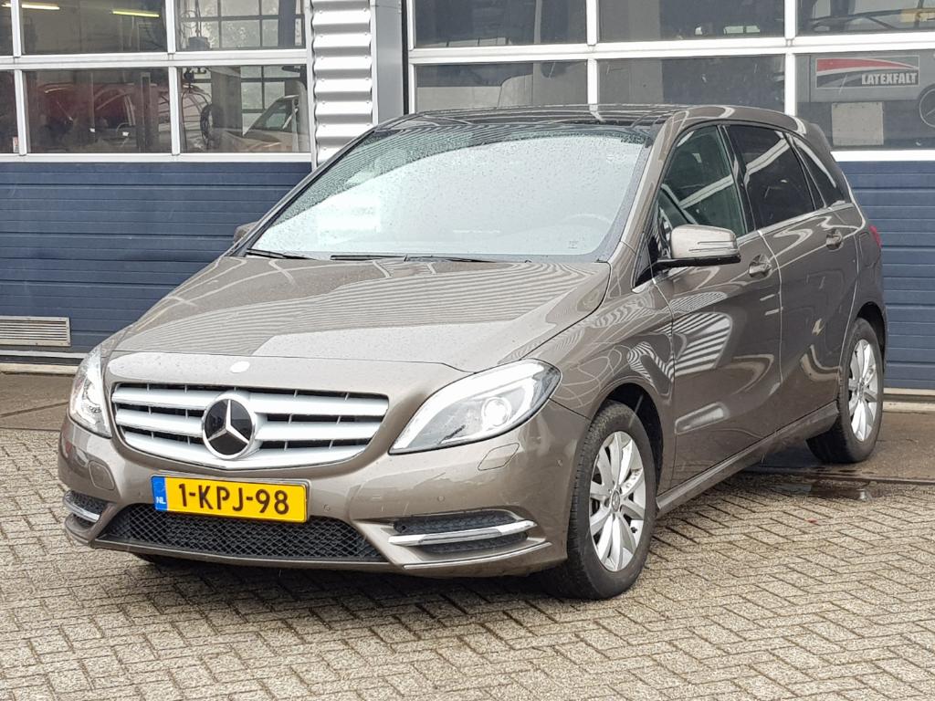Mercedes-Benz B-KLASSE 180 Ambition