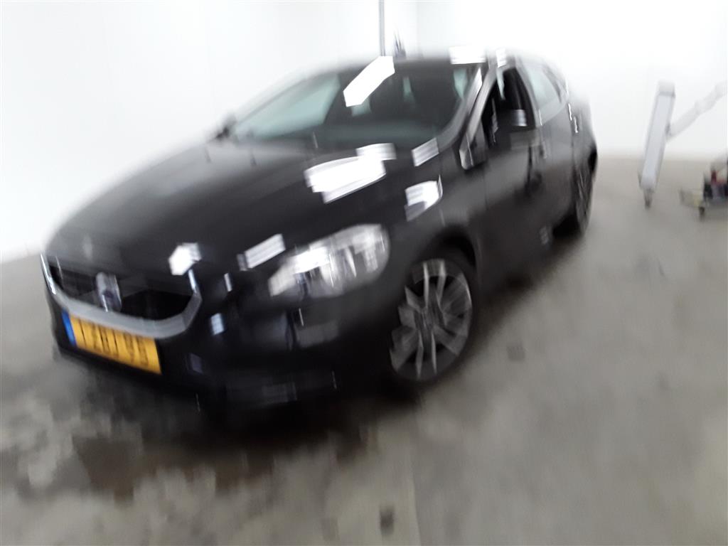 Volvo V40 2.0 D4 Momentum Bns