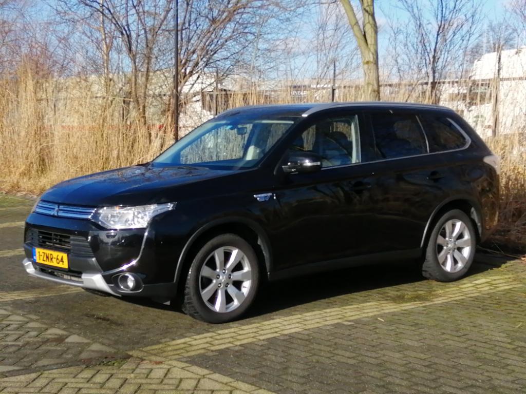 Mitsubishi OUTLANDER 2.0 PHEV ExeEd XLine