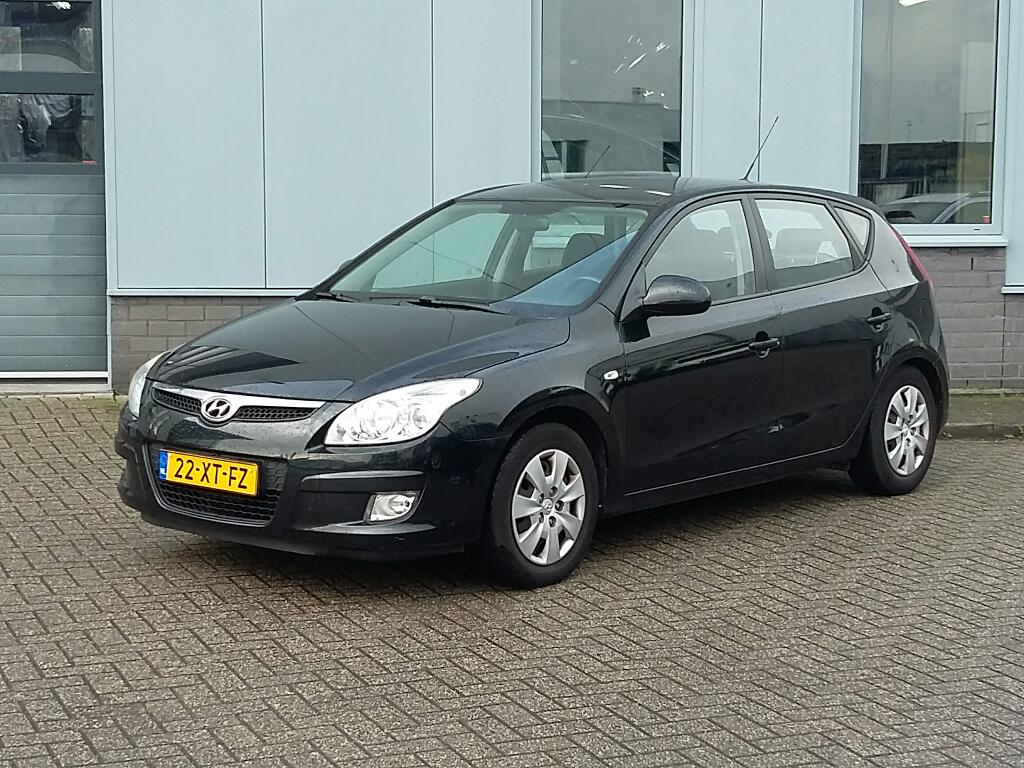 Hyundai i30 1.6i Dynamic