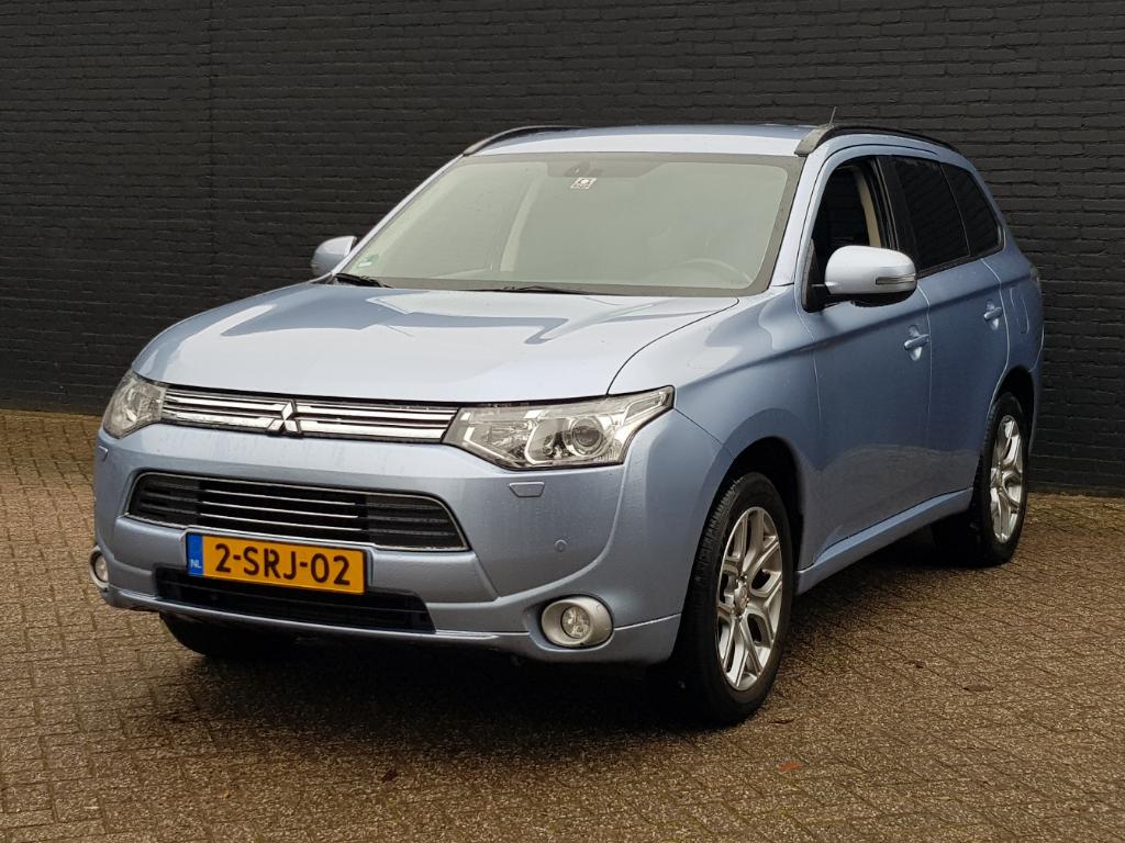 Mitsubishi OUTLANDER 2.0 PHEV Intense +