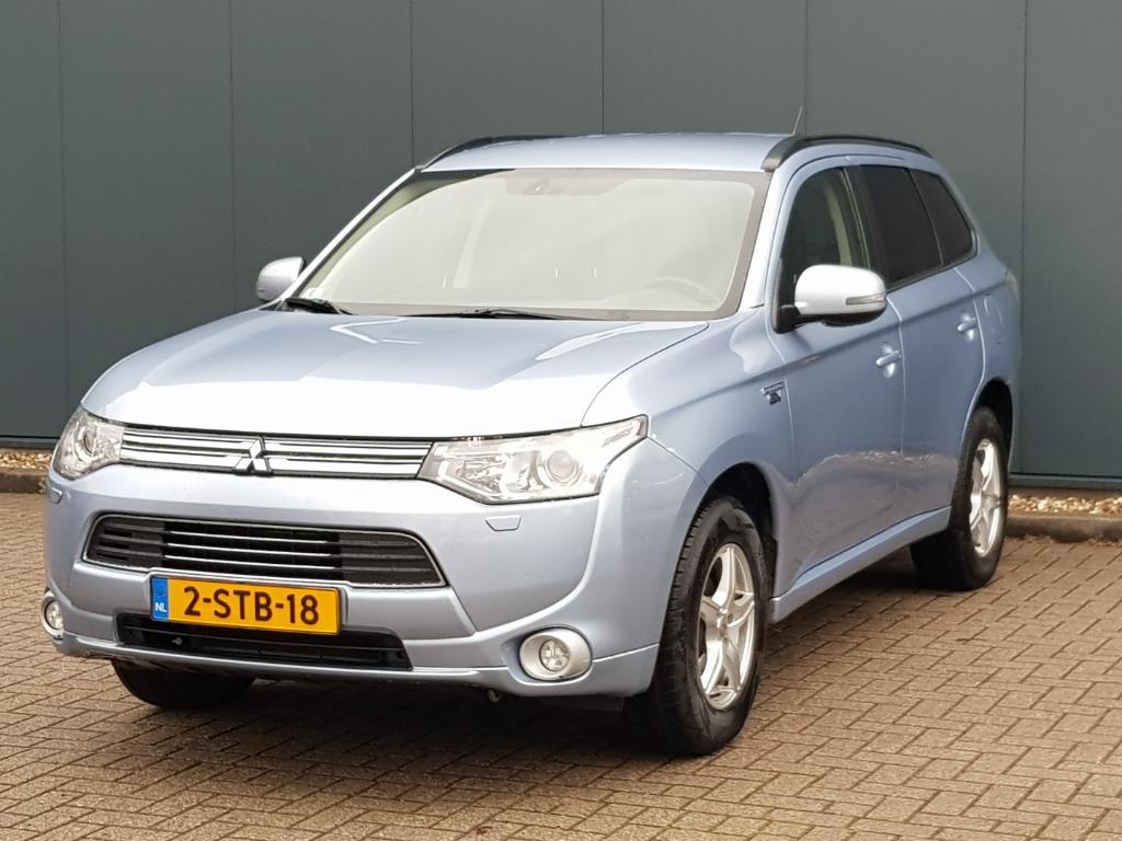 Mitsubishi OUTLANDER 2.0 PHEV Intense +