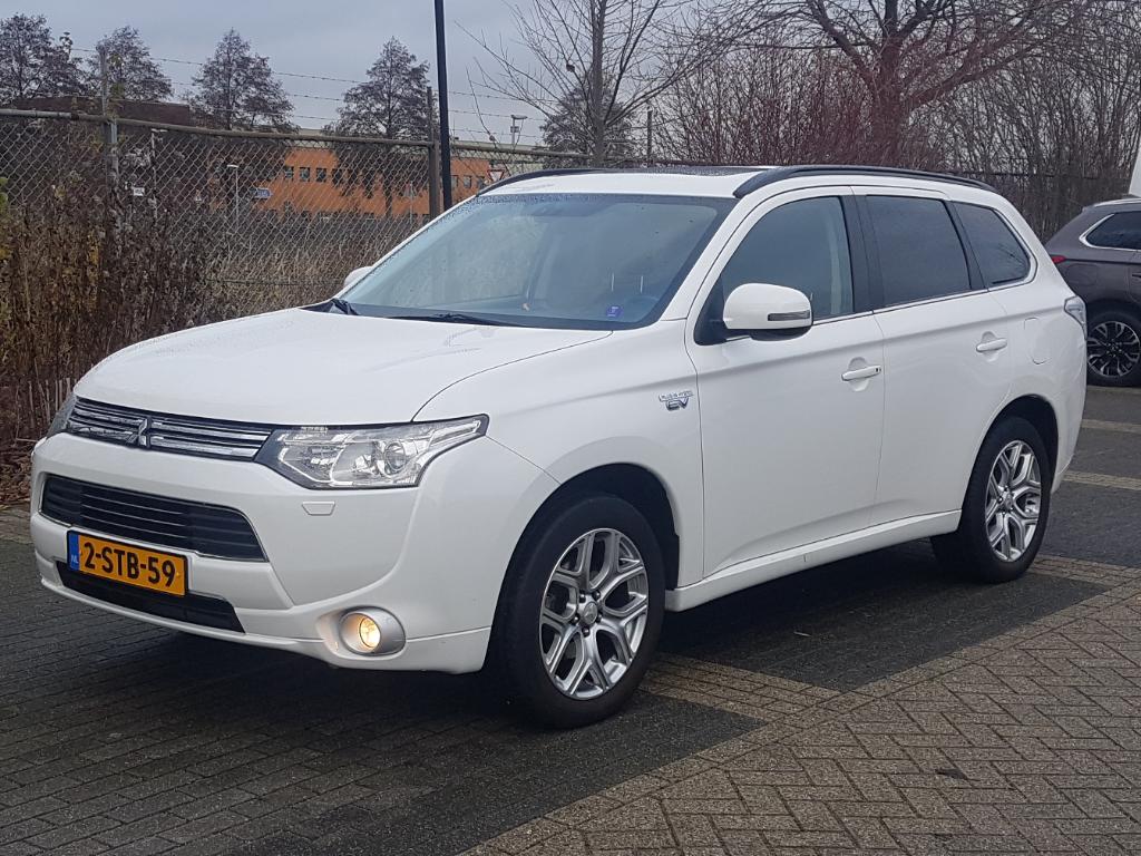 Mitsubishi OUTLANDER 2.0 PHEV Instyle
