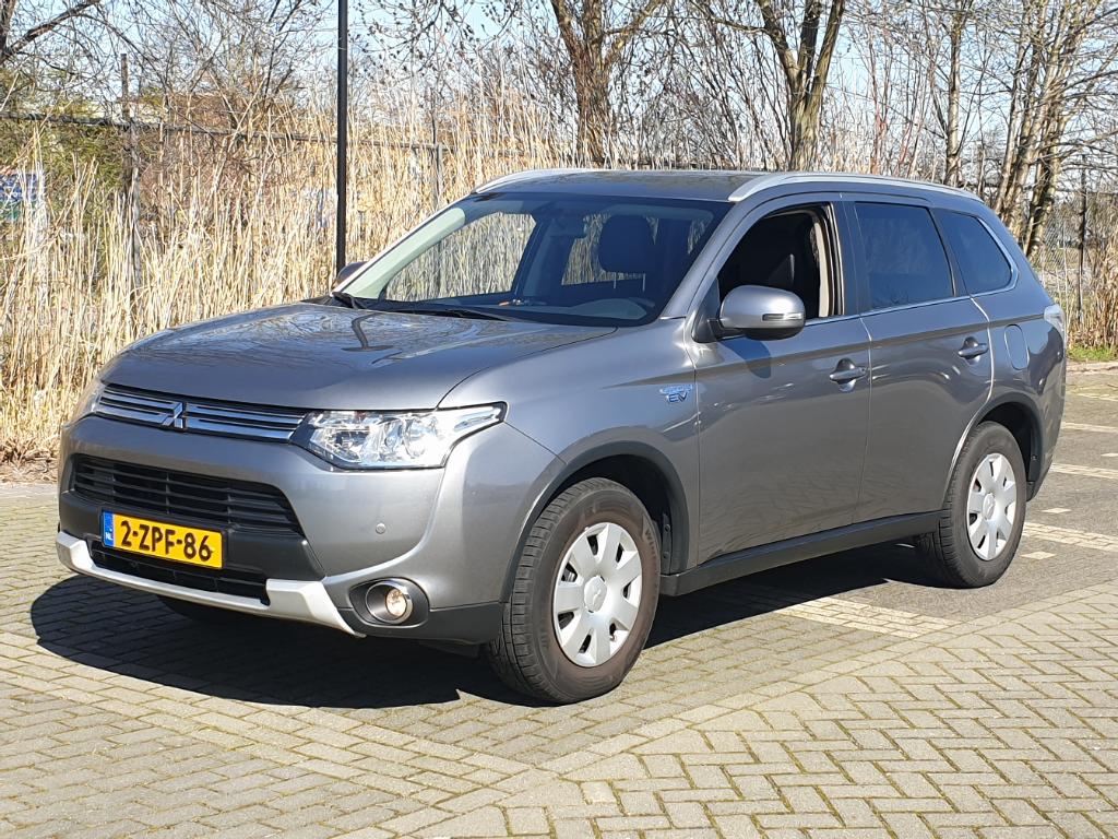 Mitsubishi OUTLANDER 2.0 PHEV BE X-Line
