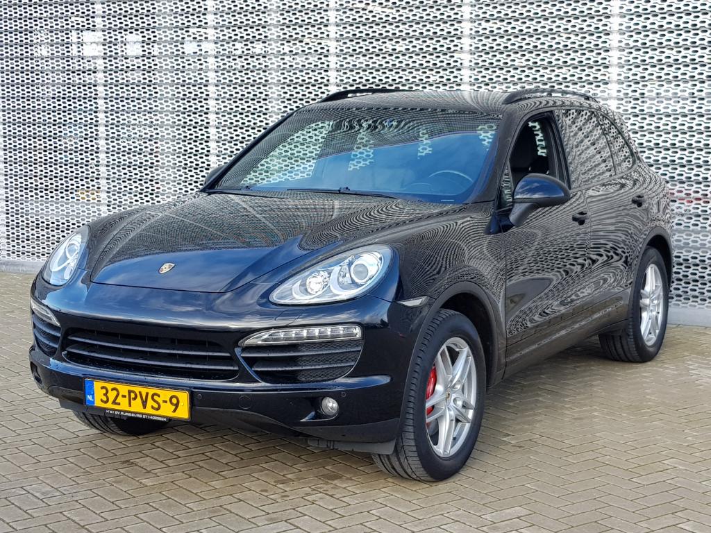 Porsche CAYENNE 4.8 S