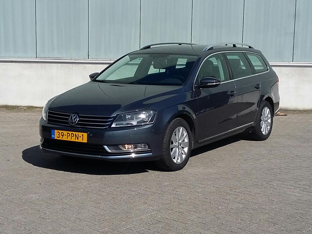 Volkswagen PASSAT VARIANT 1.6 TDI Comfl. BlM