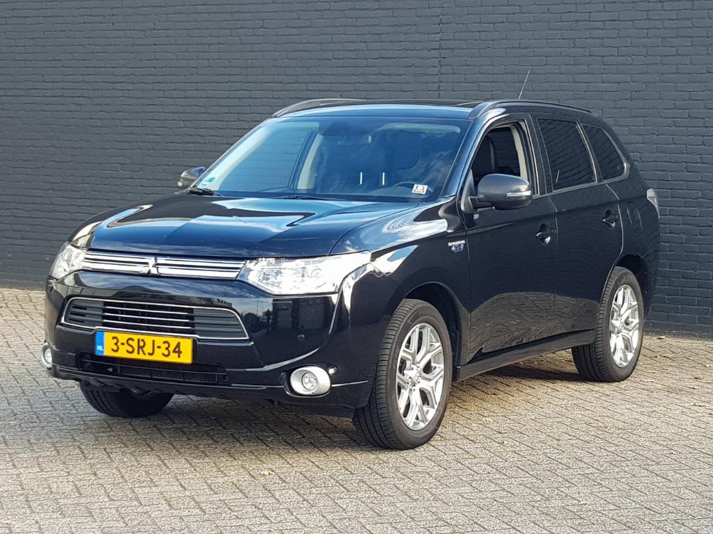 Mitsubishi OUTLANDER 2.0 PHEV Instyle+