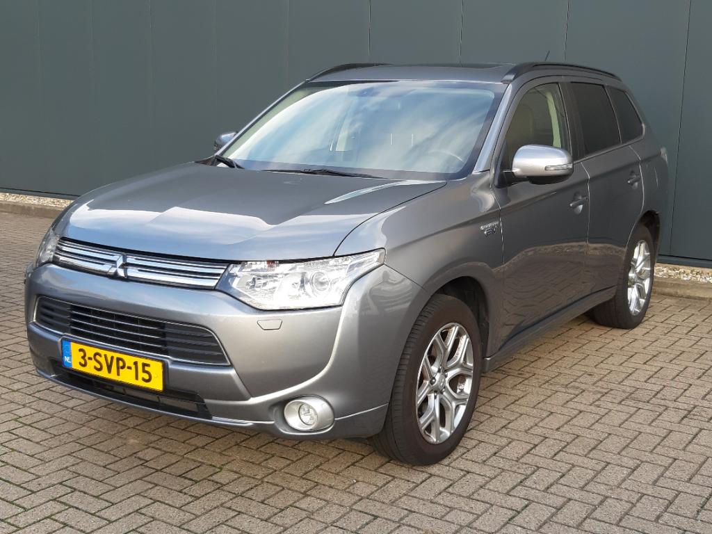 Mitsubishi OUTLANDER 2.0 PHEV Instyle