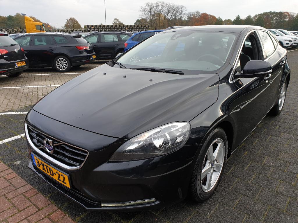 Volvo V40 2.0 D4 Momentum Bns