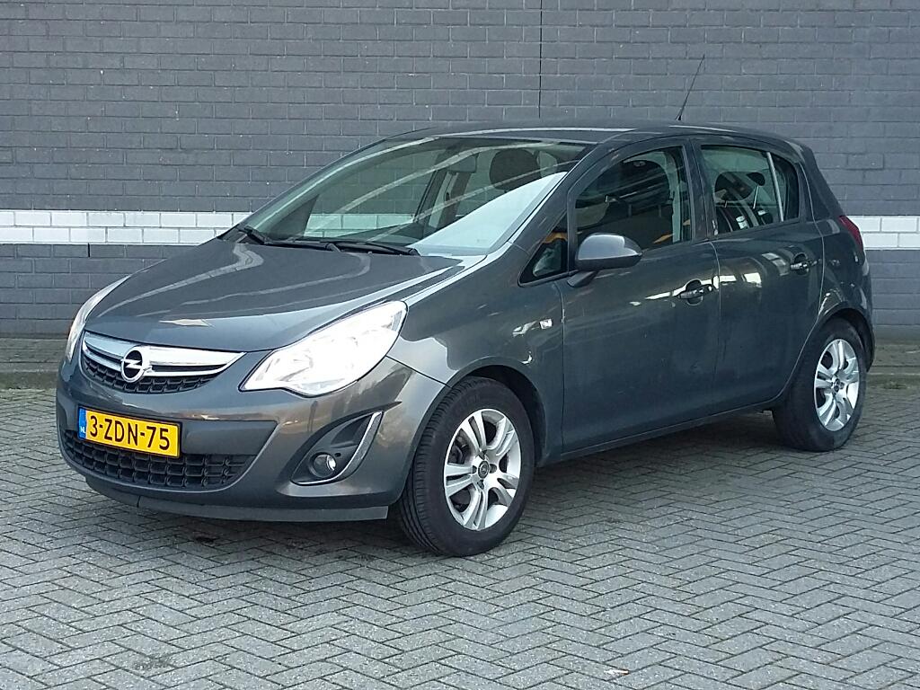 Opel CORSA 1.2-16V Edition