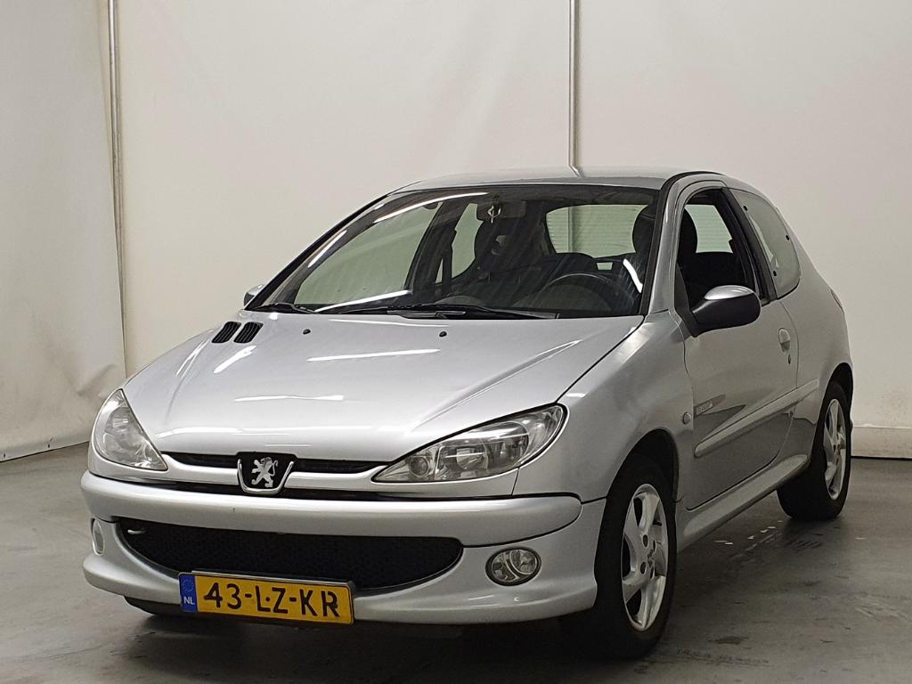 Peugeot 206 1.6-16V Quiksilver
