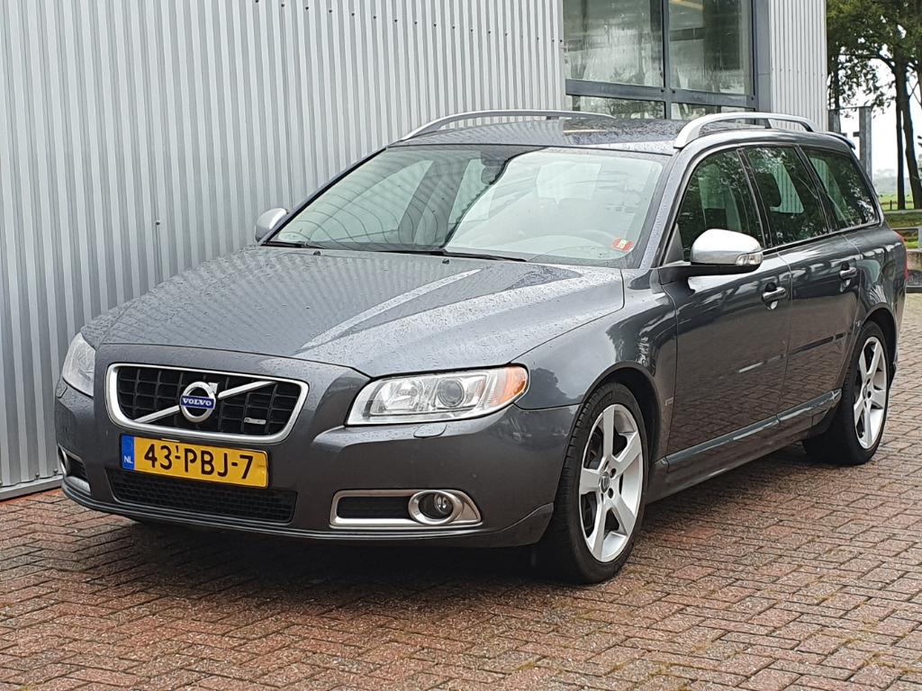 Volvo V70 2.0T R-Edition