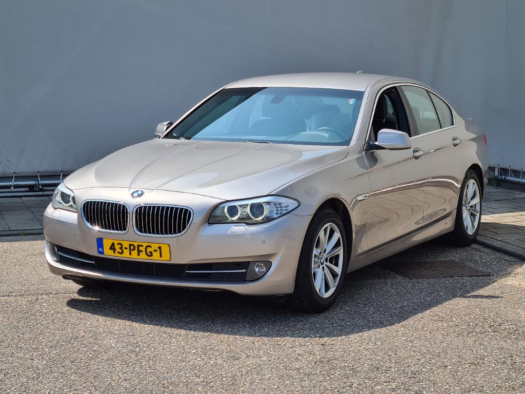 BMW 5-SERIE 523i High Executive