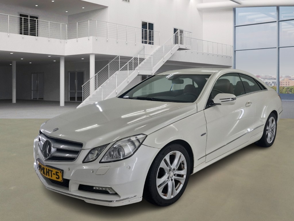 Mercedes-Benz E-KLASSE COUPE 250 CGI Avantgarde