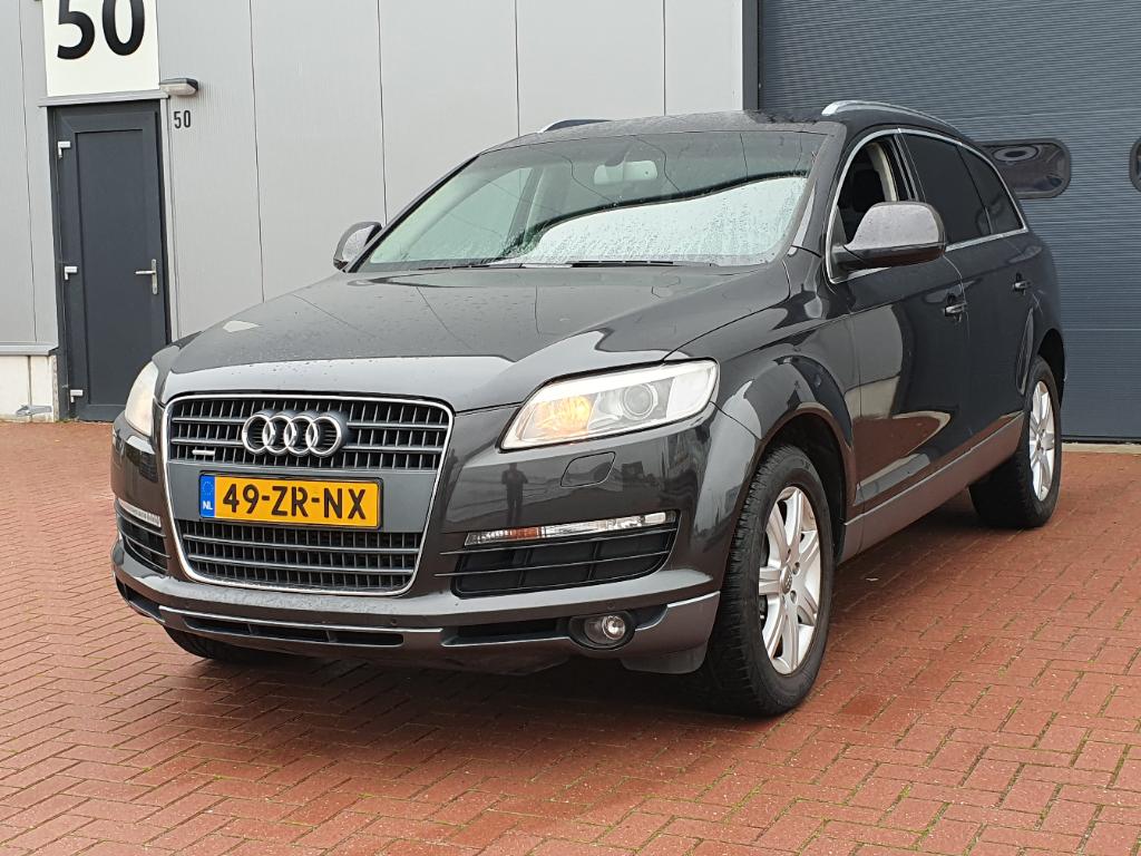 Audi Q7 4.2 FSI quattro