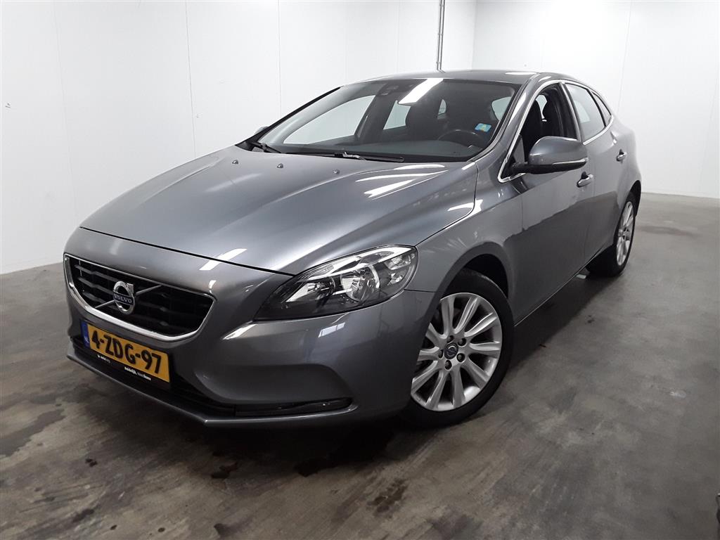 Volvo V40 2.0 D4 Momentum Bns