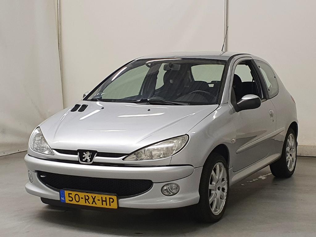 Peugeot 206 1.6-16V Quiksilver