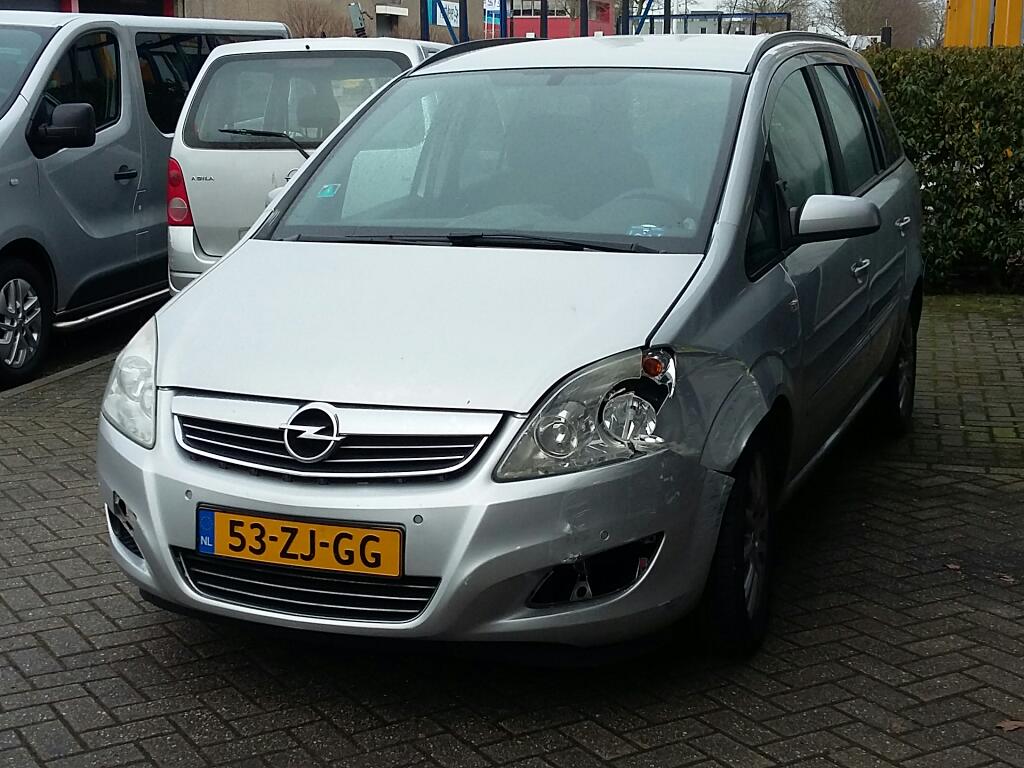 Opel ZAFIRA 1.8 Temptation 7P.