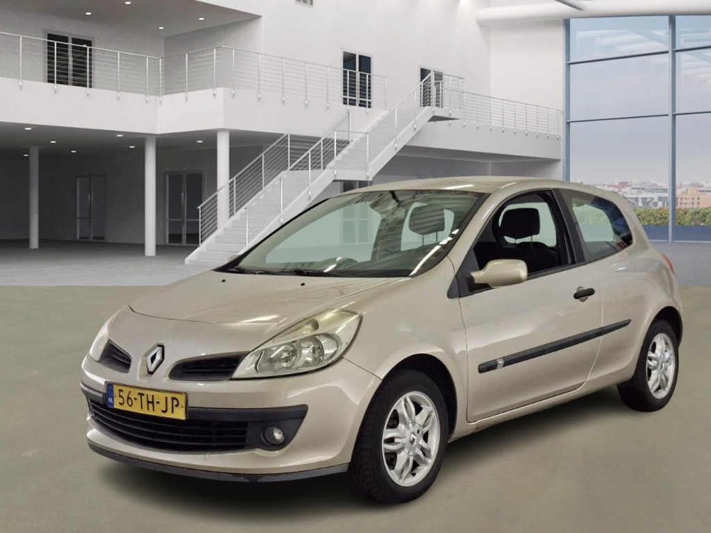 Renault CLIO 1.6-16V Dynamique Luxe