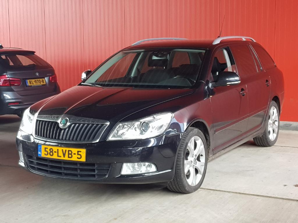 Skoda OCTAVIA COMBI 1.2 TSI Elegance Bns