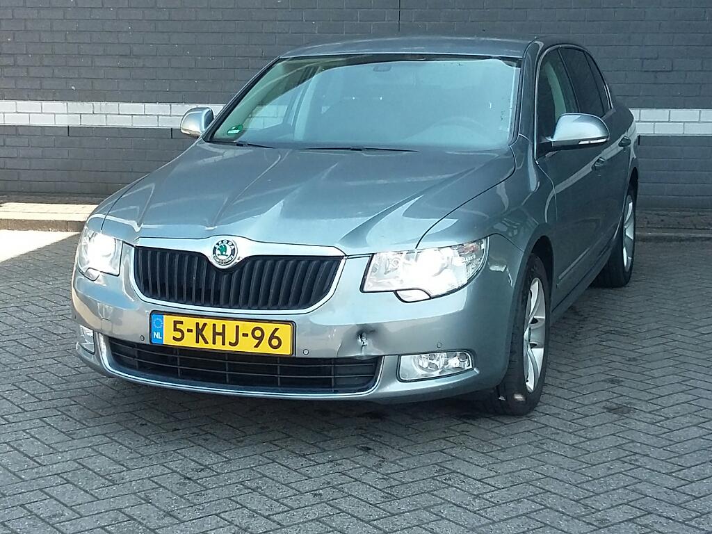Skoda SUPERB 1.4 TSI Grt. Arc Amb