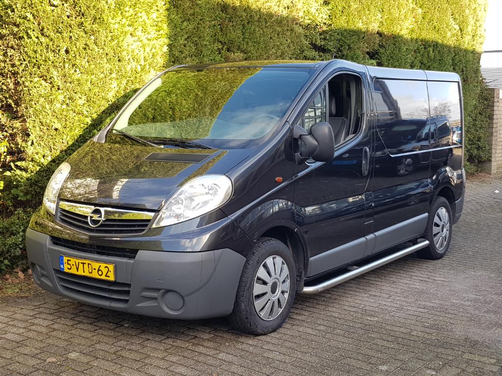 Opel VIVARO 2.5 CDTI L1H1