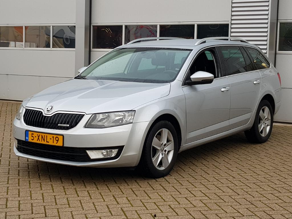 Skoda OCTAVIA COMBI 1.6 TDI Greenl. Bns