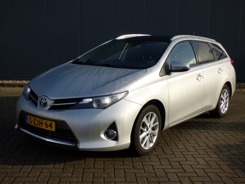 Toyota AURIS TOURING SPORTS 1.8 Hybr. Lease