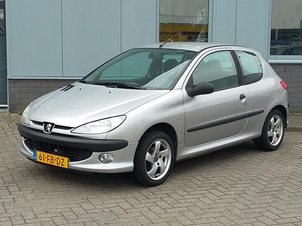 Peugeot 206 1.6 XS