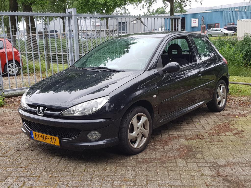 Peugeot 206 1.4-16V XS