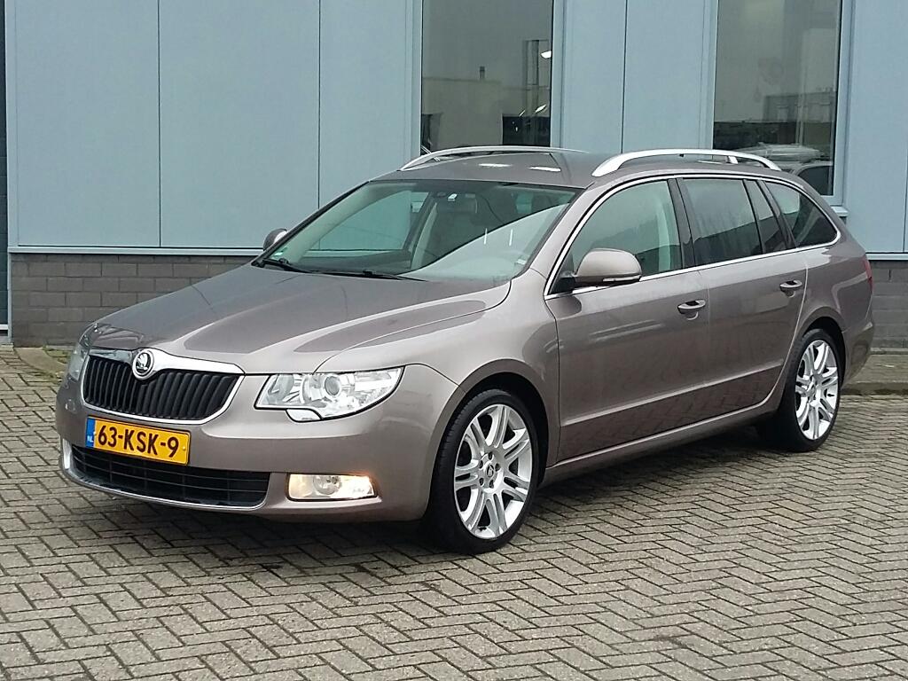 Skoda SUPERB COMBI 1.8 TSI Ambition