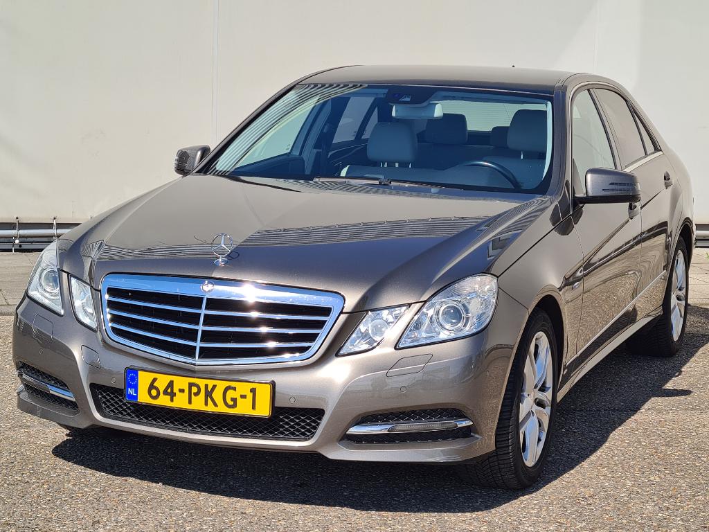 Mercedes-Benz E-KLASSE 200 CGI Avantgarde