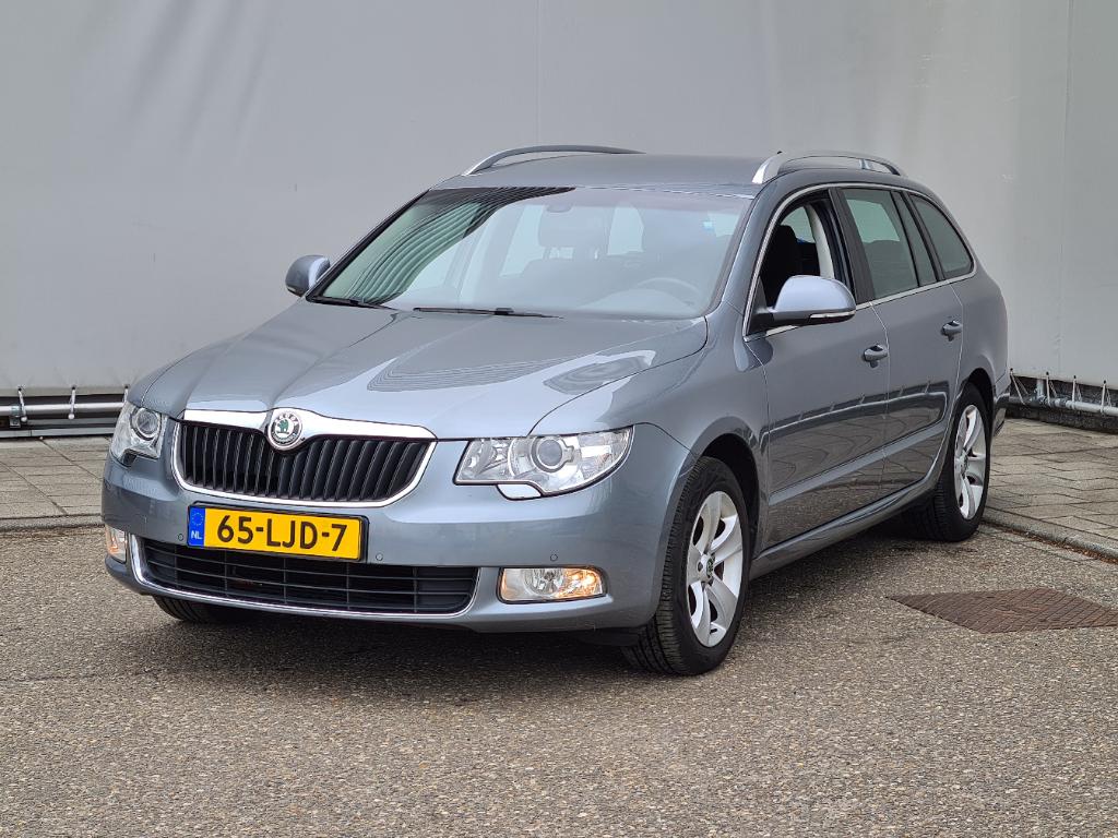 Skoda SUPERB COMBI 1.8 TSI Ambition Bns