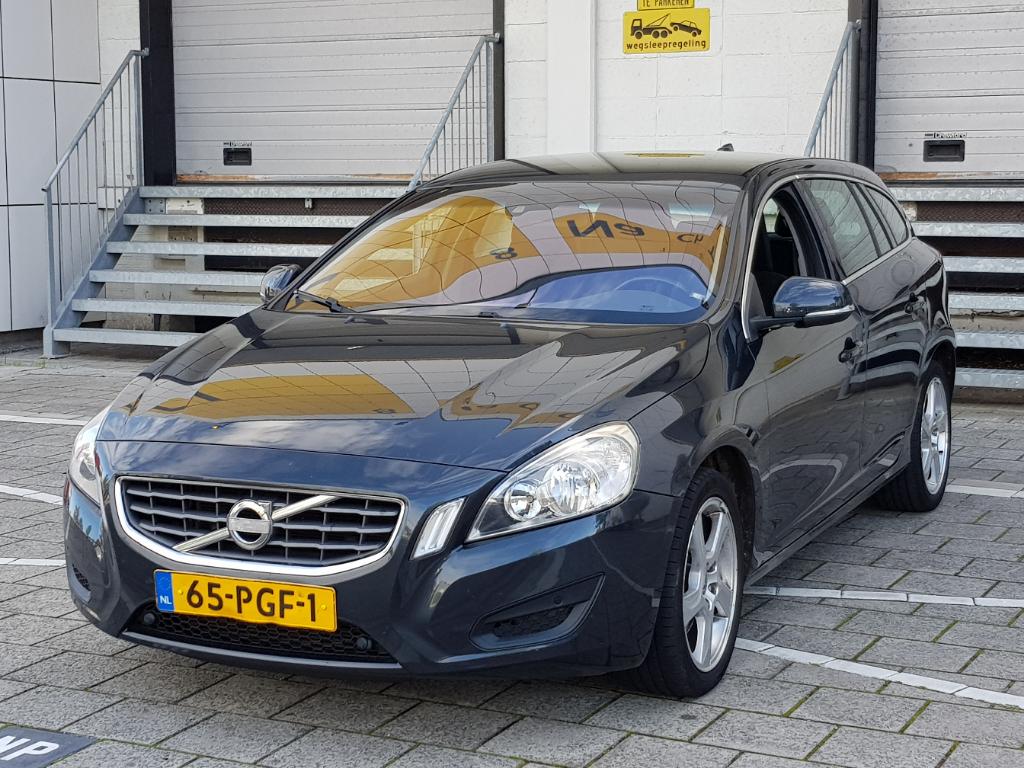 Volvo V60 2.0 D3 Momentum