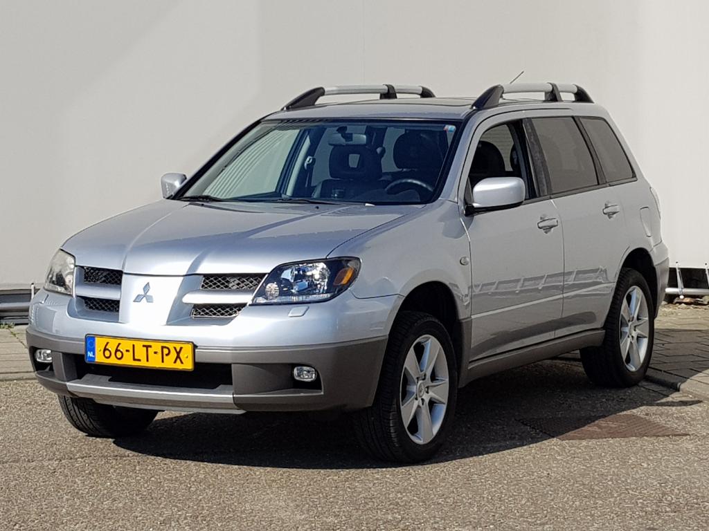 Mitsubishi OUTLANDER 2.0 Sport 4WD
