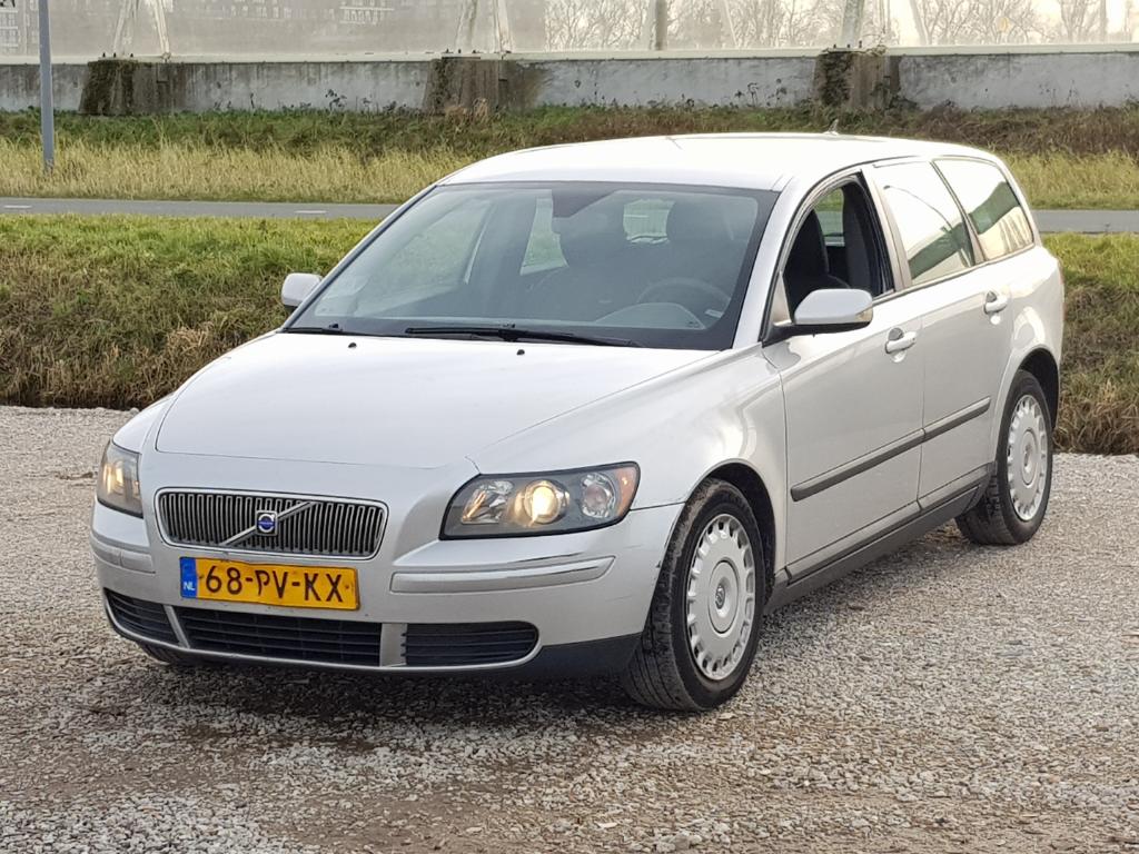 Volvo V50 2.4
