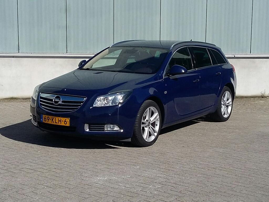 Opel INSIGNIA SPORTS TOURER 2.0 T Cosmo 4x4