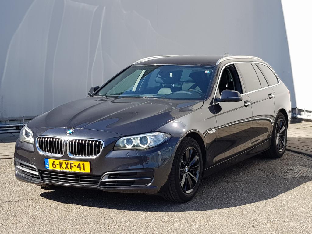 BMW 5-SERIE TOURING 520d High Executive