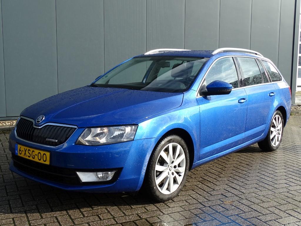 Skoda OCTAVIA COMBI 1.6 TDI Greenl. Bns