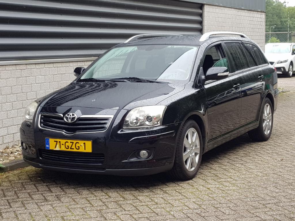 Toyota AVENSIS WAGON 1.8 VVTi Luna Bns