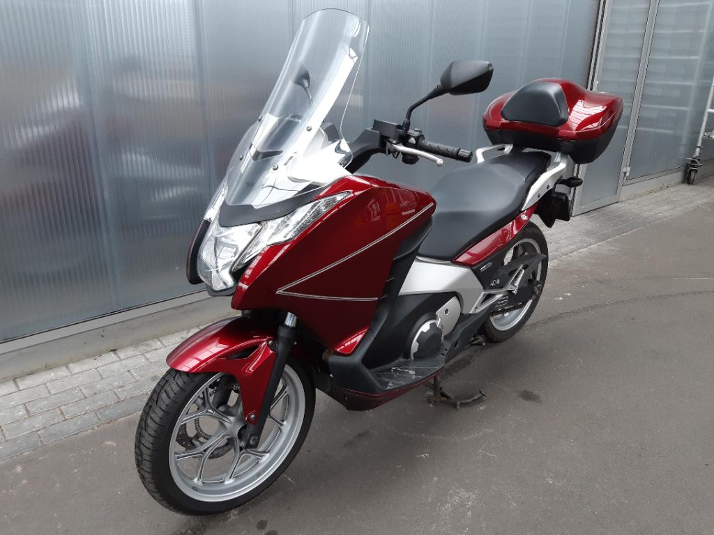 Honda Scooter NC 700D DTC ABS met topkoffer