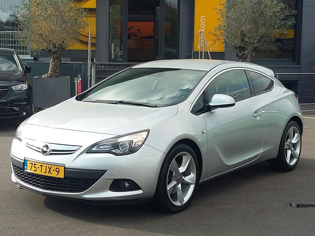 Opel ASTRA GTC 1.4 Turbo Sport