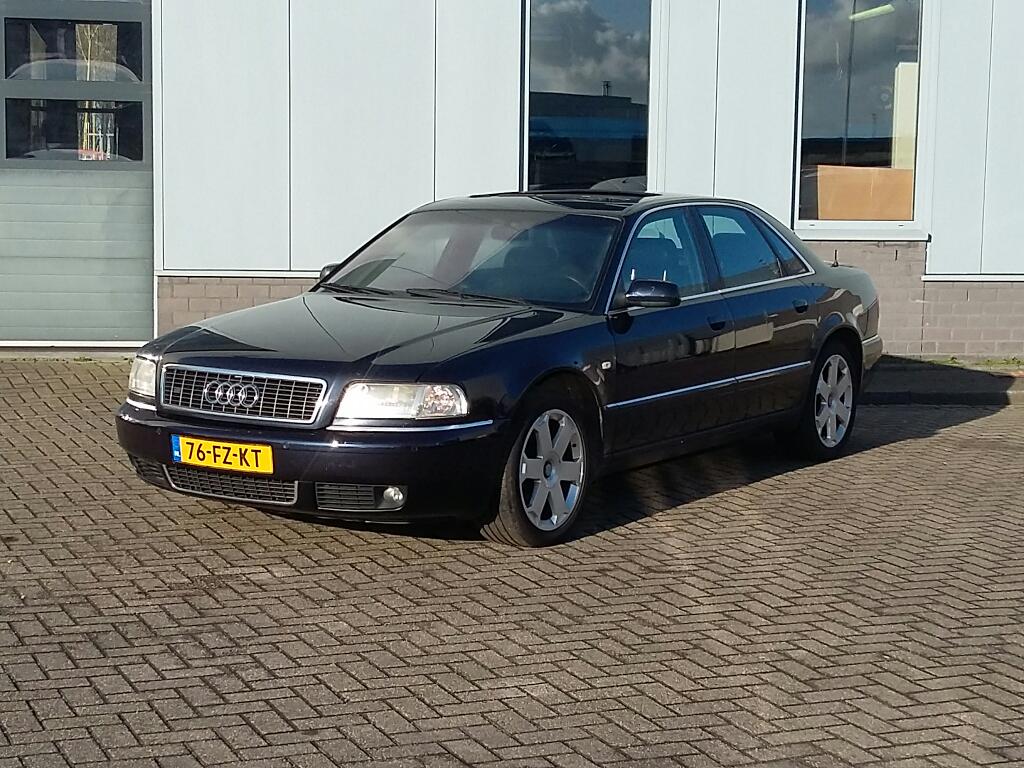 Audi A8 4.2 5V S8
