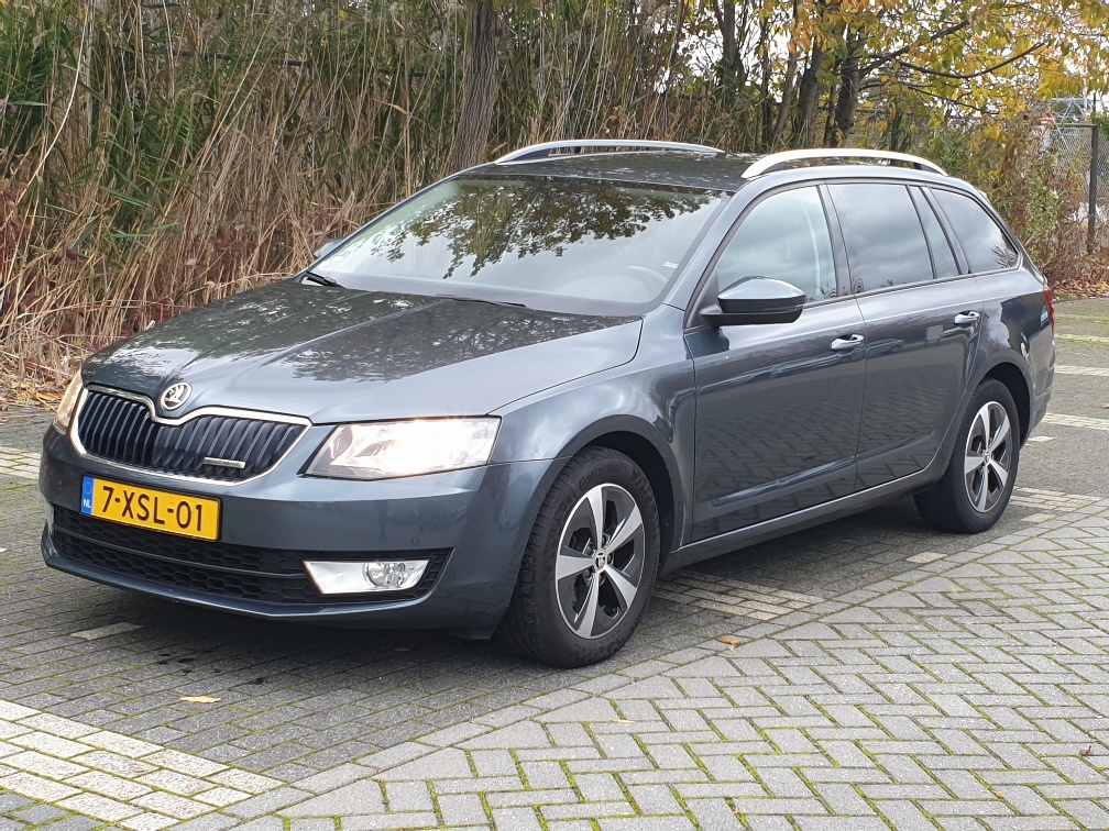 Skoda OCTAVIA COMBI 1.6 TDI Greenl. Bns