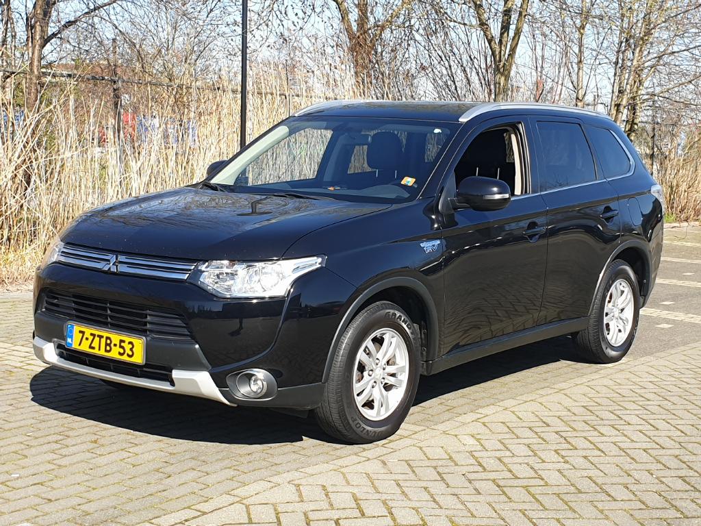 Mitsubishi OUTLANDER 2.0 PHEV BE X-Line
